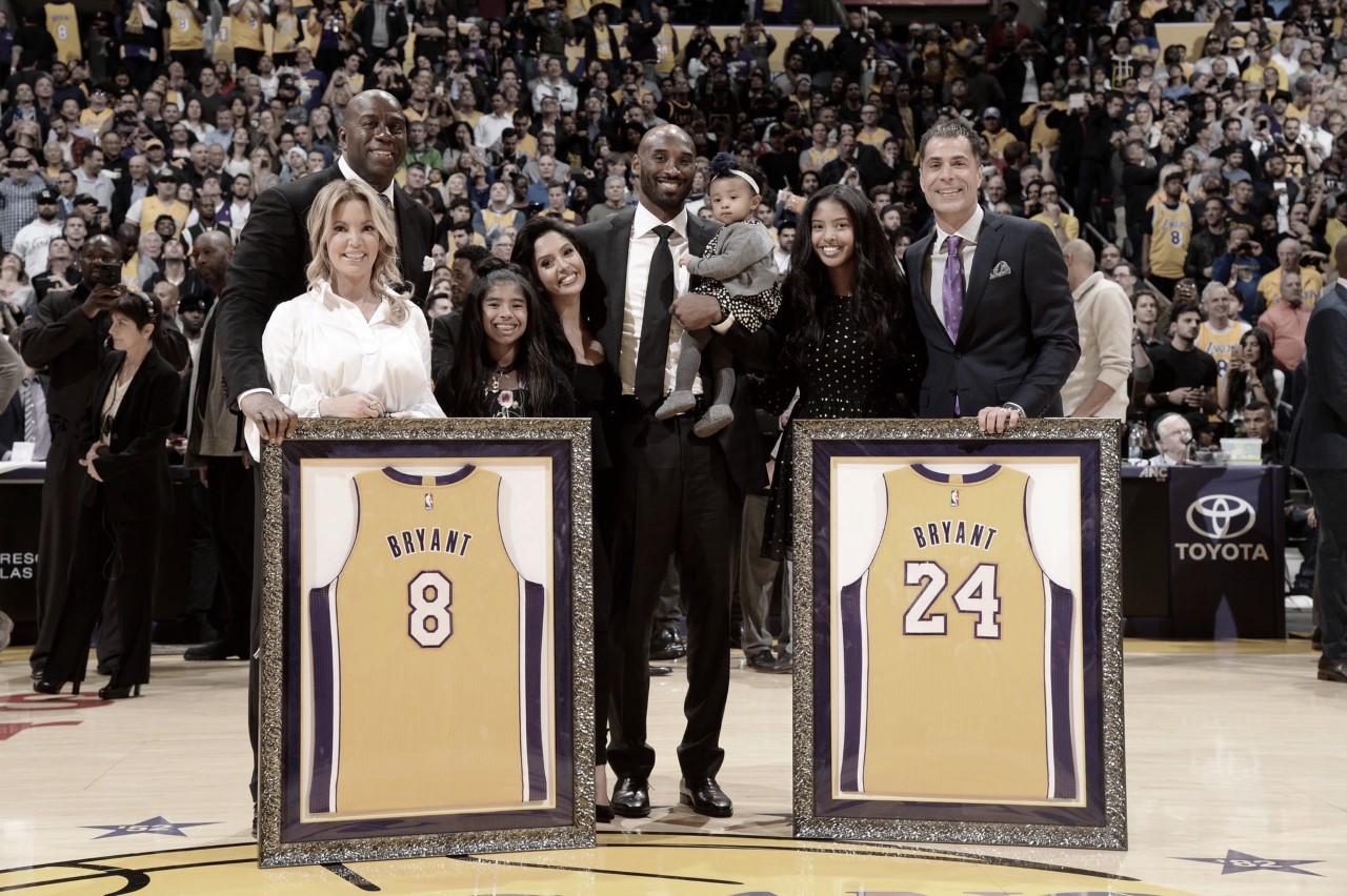 Lakers legends pay tribute to Bryant