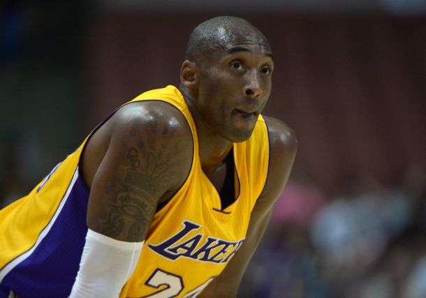 Kobe Bryant Will Be Out Nine Months After Successful Shoulder Surgery