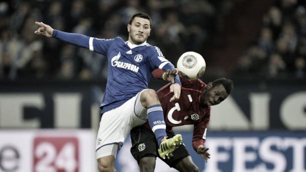 Schalke continue revival
