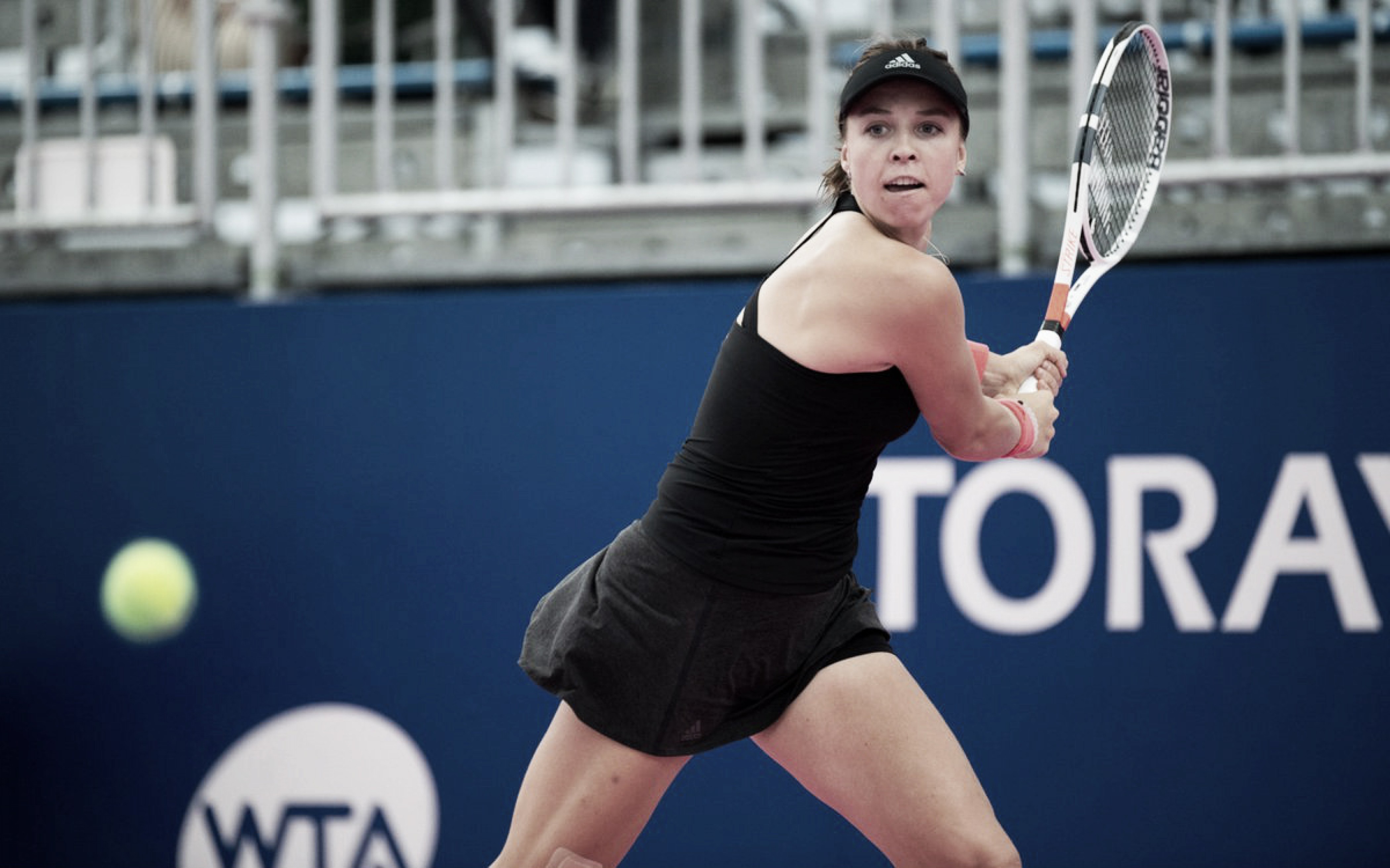Kontaveit derruba Mladenovic e avança à segunda rodada em Tóquio Kontaveit derruba Mladenovic e avança à segunda rodada em Tóquio