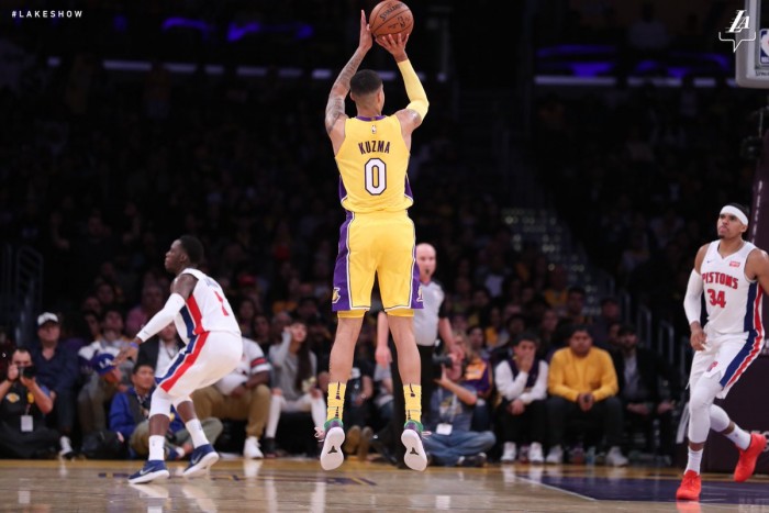 NBA - Lakers travolgenti, Detroit al tappeto allo Staples Center (113-93)