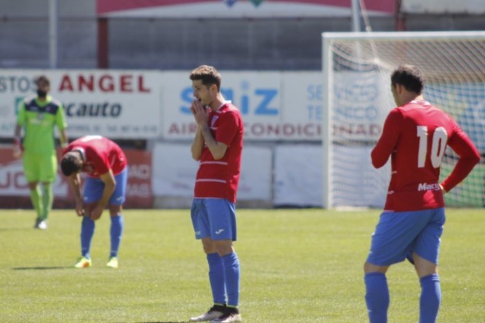 Linares Deportivo - La Roda: Al rojo vivo