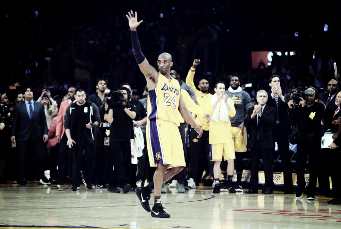 Há um ano, Kobe Bryant anotava 60 pontos e se despedia do basquete