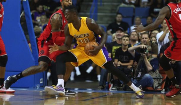 Julius Randle Continues To Impress, But Los Angeles Lakers Lose To Toronto Raptors