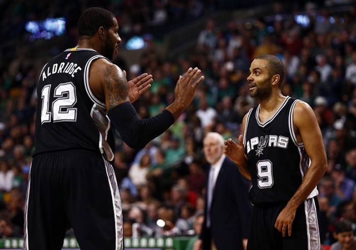 NBA - Gli Spurs regolano i Suns, Atlanta batte New York dopo un overtime