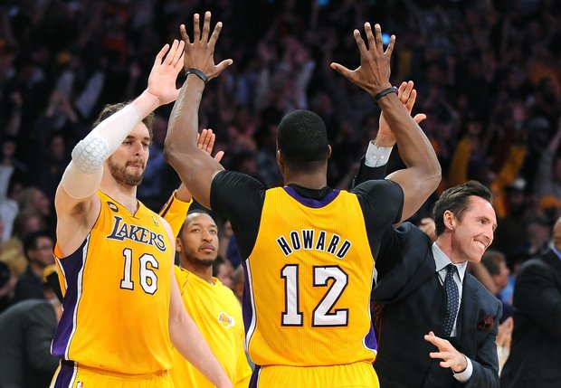 Lakers vence Rockets na prorrogação e encara Spurs Lakers vence Rockets na prorrogação e encara Spurs