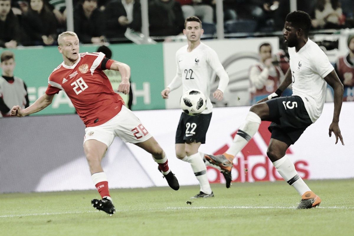 Com a presença de Smolnikov, Rússia se torna mais eficiente no setor ofensivo Com a presença de Smolnikov, Rússia se torna mais eficiente no setor ofensivo