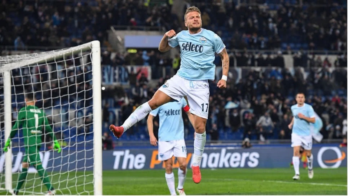 La Lazio corta la mala racha y aguanta en puestos Champions