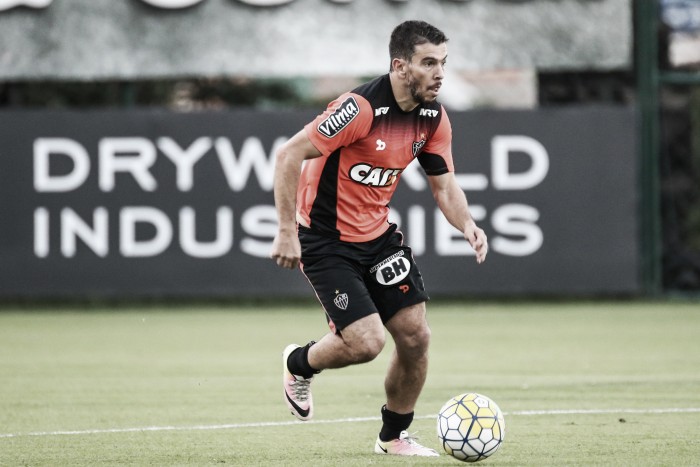 Leandro Donizete tem suspensão convertida e pode jogar contra o Grêmio