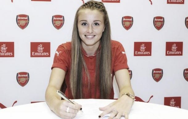 Leah Williamson signs new contract with Arsenal Ladies
