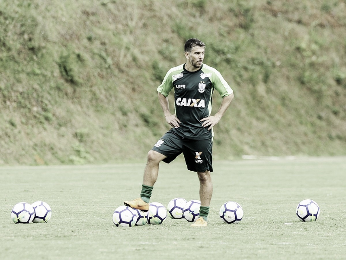 O General chegou! Leandro Donizete é anunciado de forma oficial pelo América-MG O General chegou! Leandro Donizete é anunciado de forma oficial pelo América-MG