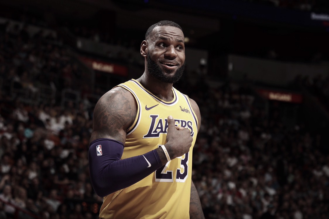 LeBron anota 51 en su regreso a Miami LeBron anota 51 en su regreso a Miami