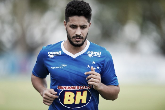 Após ficar seis meses sem jogar, Léo mostra ansiedade em voltar a atuar pelo Cruzeiro