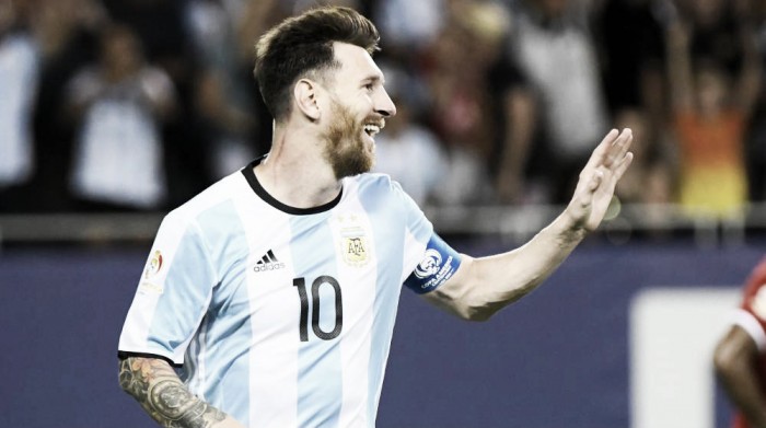 Copa America Centenario: Lionel Messi shines bright and helps Argentina defeat Panama 5-0