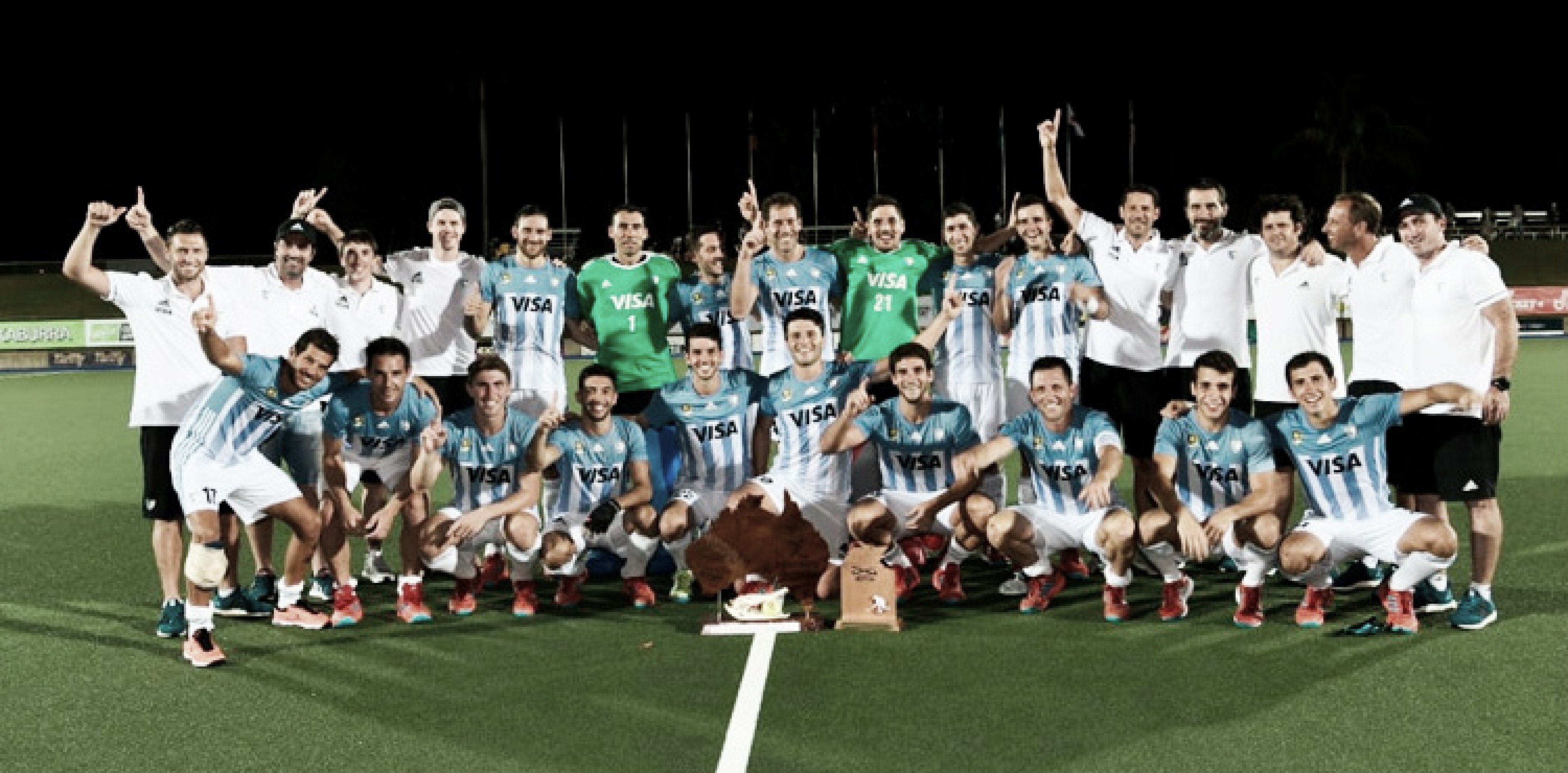 Campeón invicto del Cuatro Naciones Campeón invicto del Cuatro Naciones