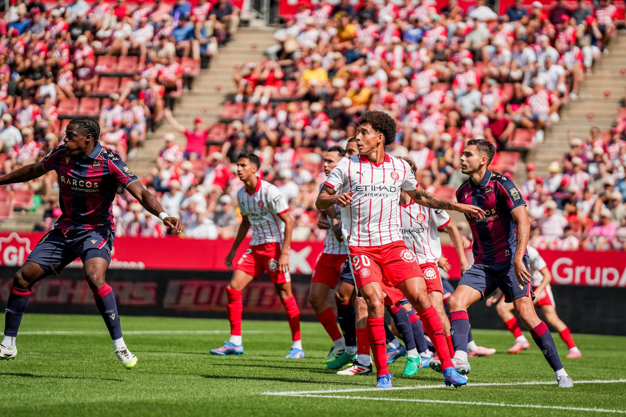 El Ciutat de València mide la lucha por la permanencia del Girona ...
