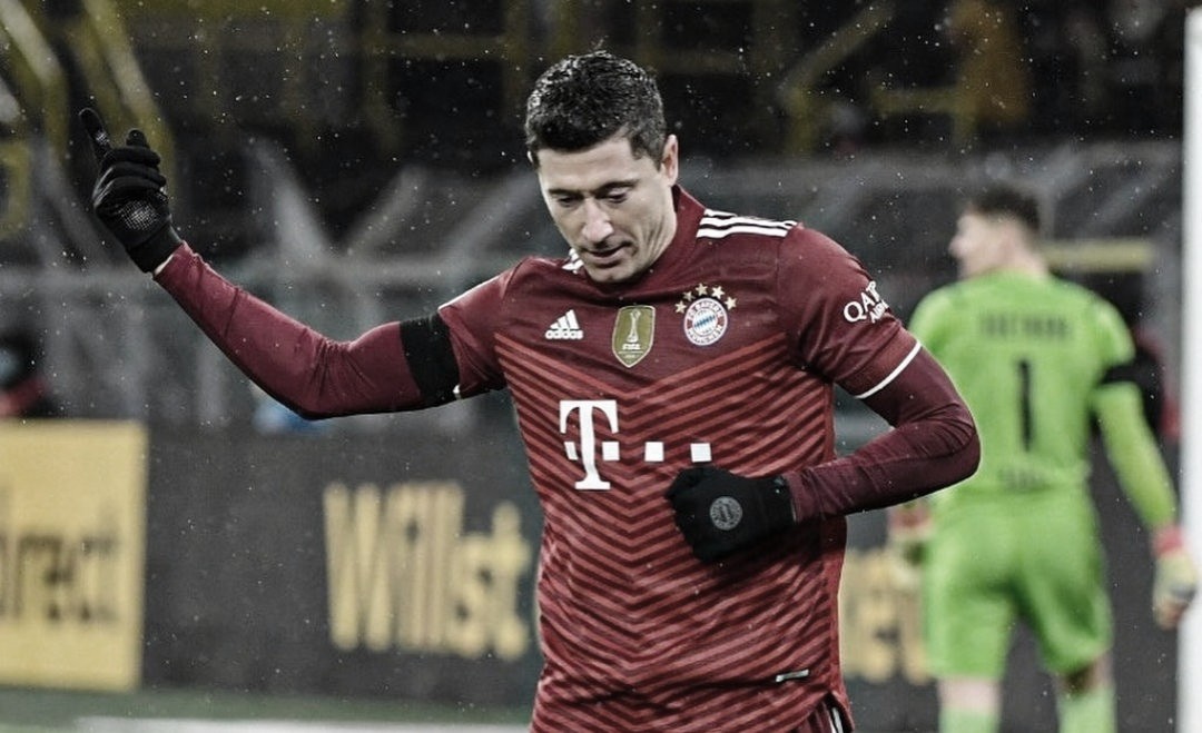 Com dois de Lewandowski, Bayern vira sobre Dortmund e abre vantagem na liderança