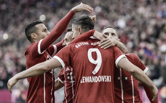 Bayern gana con dobletes de Lewandowski y Robben