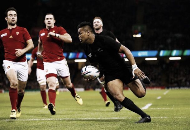 New Zealand 62-13 France: Savea and All Blacks turn on the style to thump sorry French
