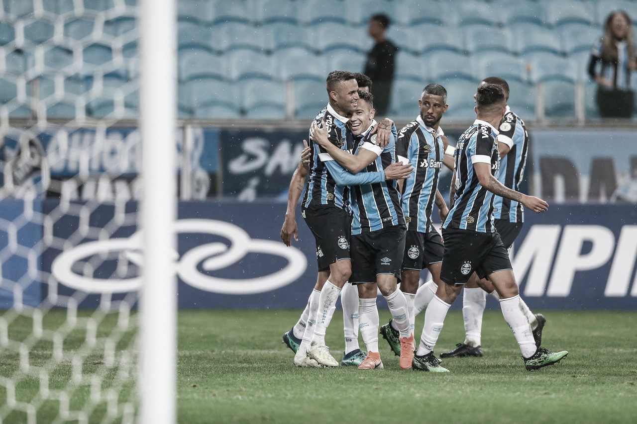 Pepê faz dois e Grêmio vence Vasco de virada pelo Campeonato Brasileiro
