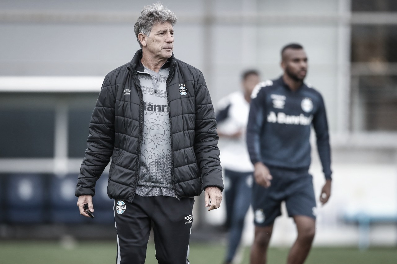 Renato Gaúcho mantém cautela na briga pelo acesso: "Vamos jogo a jogo"