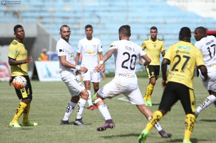 Liga de Quito rescató un punto frente a Fuerza Amarilla