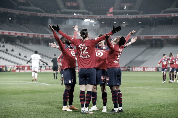 Lille bate Dijon e assume ponta isolada da Ligue 1