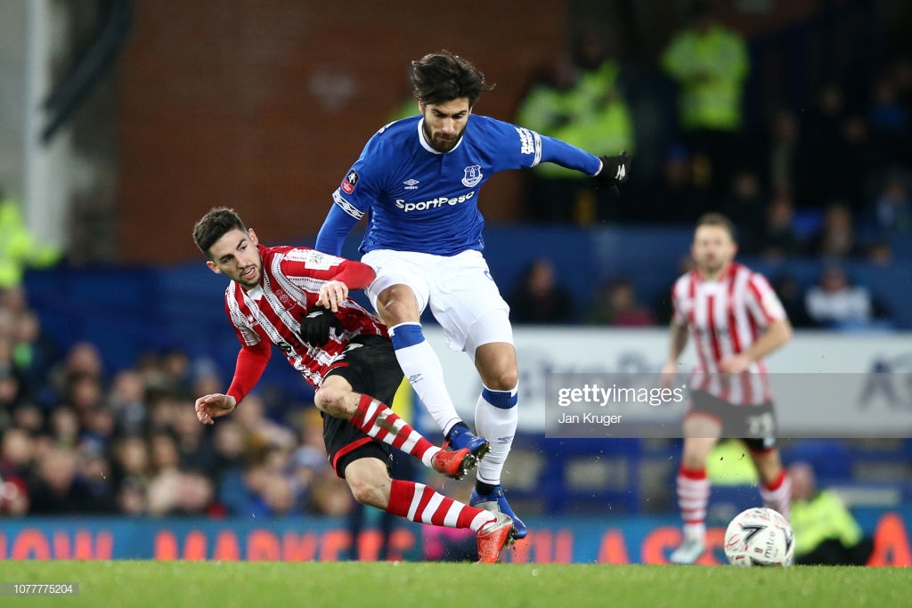 
EFL
Cup preview: Lincoln City v Everton – will the Toffees come unstuck
against tricky Imps?

