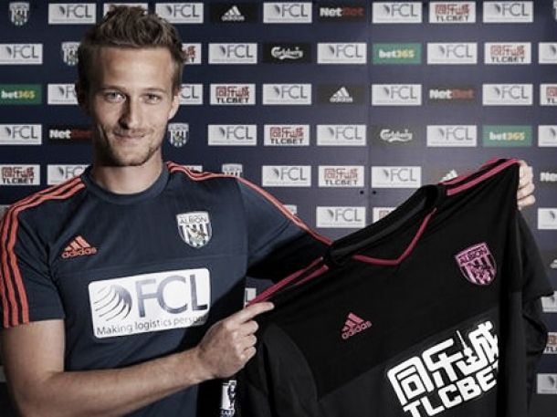 Anders Lindegaard leaves Manchester United on a free transfer to join West Brom