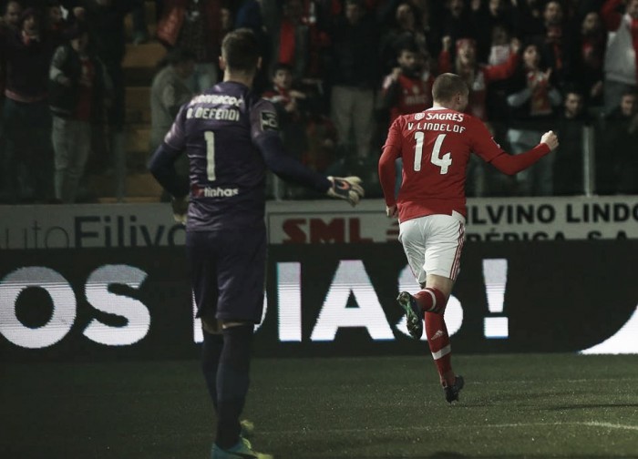 Apesar do perigoso Jota, intermitente Benfica leva 3 pontos da Mata Real