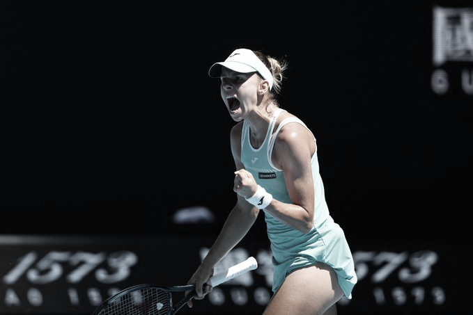 Linette surpreende Pliskova e vai às semis no Australian Open; Sabalenka bate Vekic