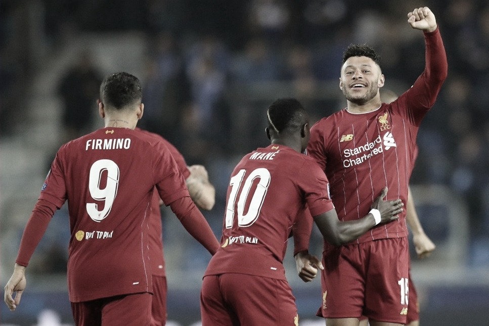 Liverpool goleia Genk, mas permanece em segundo no Grupo E da Champions League