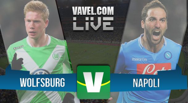 Wolfsburg x Napoli  pelas quartas de final da Europa League 2015 (1-4)