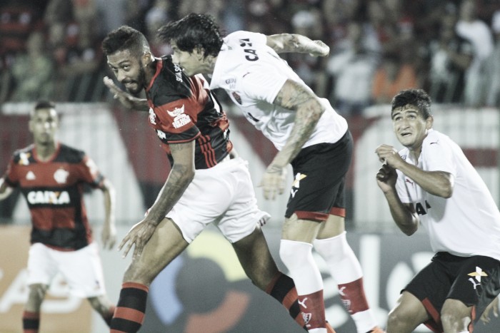 Vitória encara embalado Flamengo visando deixar zona de rebaixamento