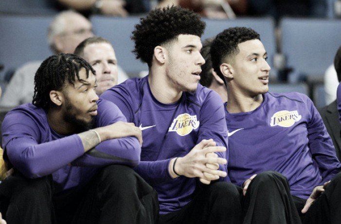 Il futuro dei Los Angeles Lakers passa da veterani e giovani promesse, ma fin dove si spingerà?