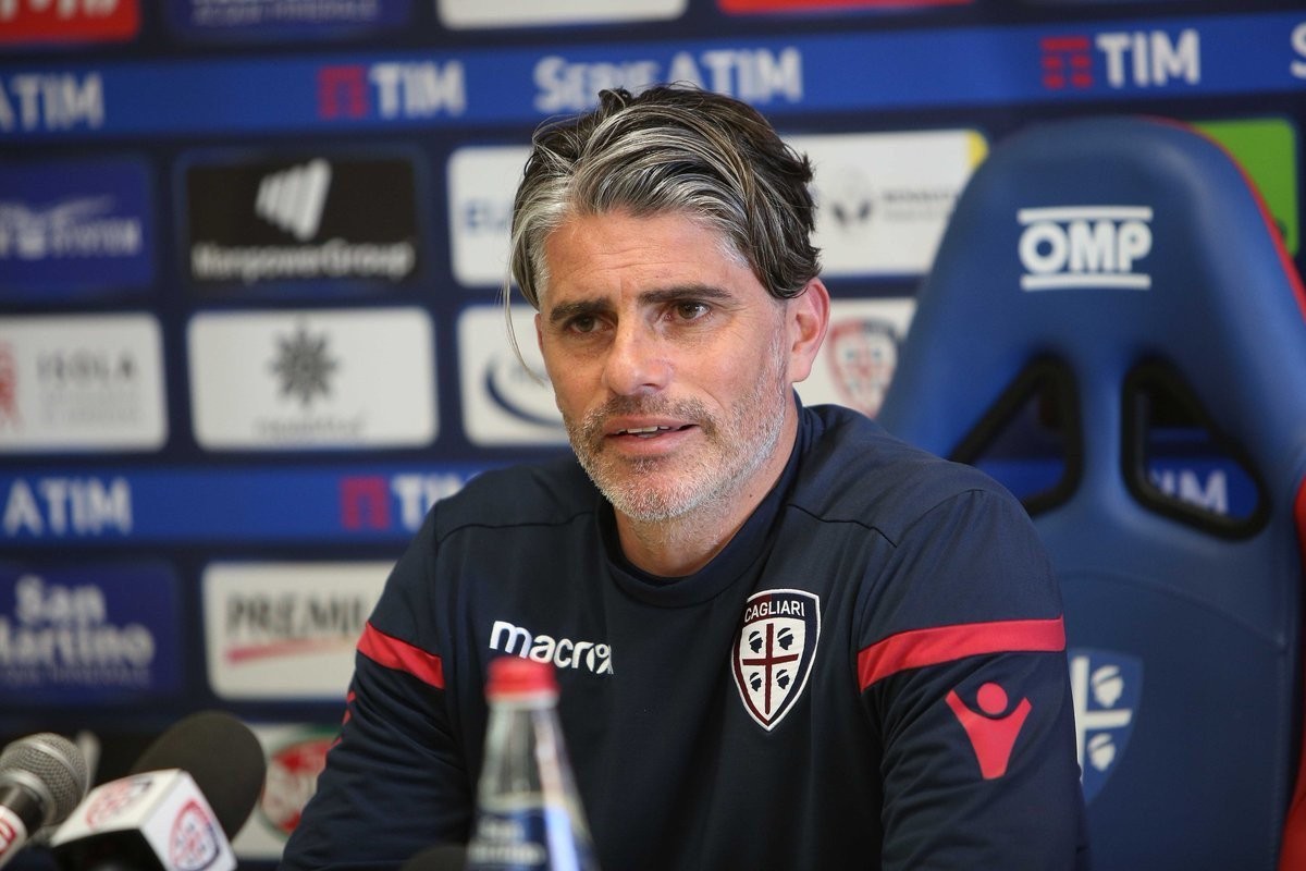 Cagliari - Lopez: "Contento per la salvezza, faccio i complimenti ai tifosi ed al mio staff"