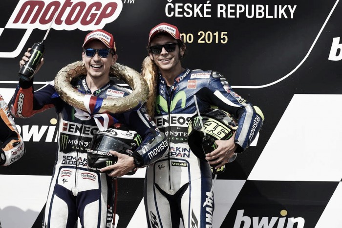 Vuelta al 2015. GP de la República Checa: Lorenzo coge el mando del Mundial