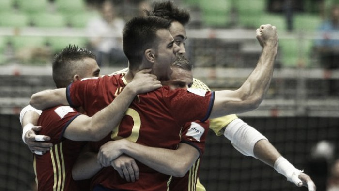 España en cuartos de final a pesar de las dificultades
