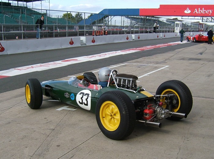 Le monoposto che hanno cambiato la F1: Lotus 33