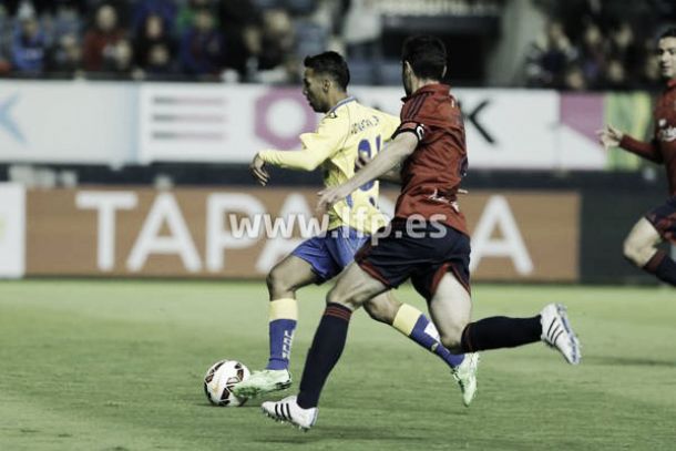 Osasuna juega con horario canario y pierde en El Sadar