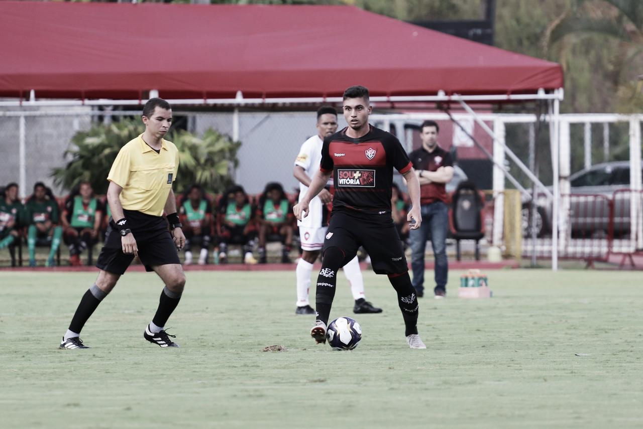 Luan sofre ruptura de ligamento e fica seis meses afastado do Vitória Luan sofre ruptura de ligamento e fica seis meses afastado do Vitória