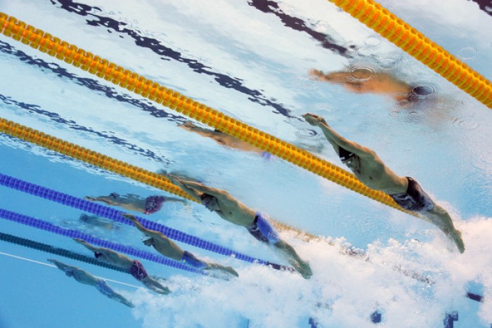 Rio 2016 - Nuoto, risultati batterie 4° giornata: Dotto in semifinale nei 100. Fuori la 4x200 maschile