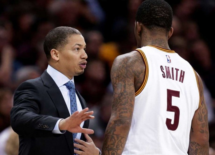 Cleveland Cavaliers, coach Lue: "L'infortunio di JR Smith è un duro colpo. Lebron? E' un grande"