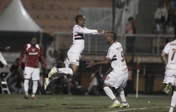 Sem poder contar com Pato, Ademilson é o escolhido para fazer dupla com Luís Fabiano no clássico Sem poder contar com Pato, Ademilson é o escolhido para fazer dupla com Luís Fabiano no clássico