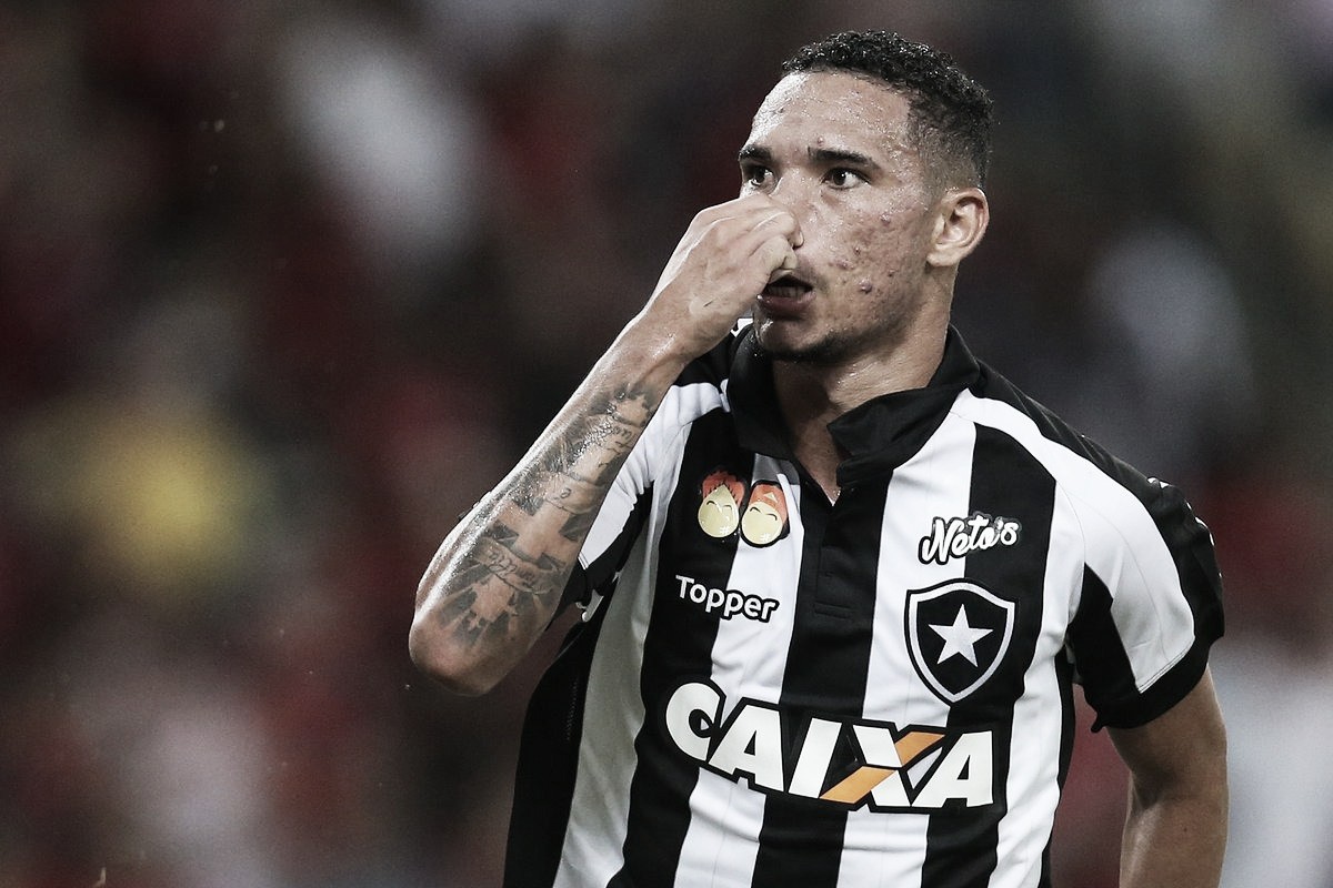 Notas: Moisés, Lindoso e Luiz Fernando brilham em classificação do Botafogo à final do Carioca Notas: Moisés, Lindoso e Luiz Fernando brilham em classificação do Botafogo à final do Carioca