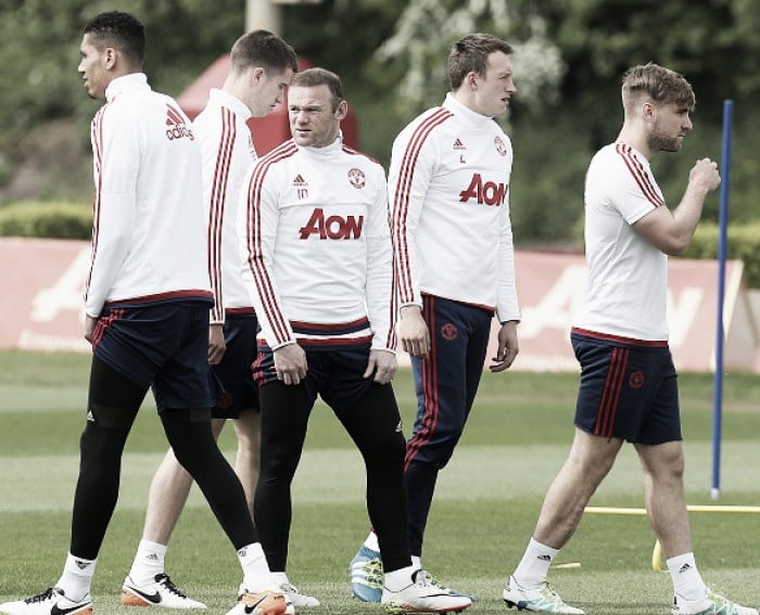 Luke Shaw Returns To First Team Training