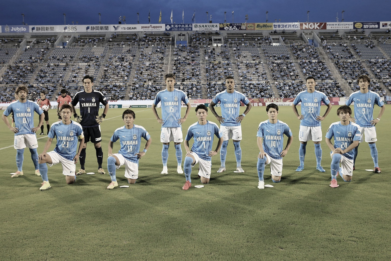 Lukian mira boa sequência, artilharia da J2 League e retorno do Jubilo Iwata à elite japonesa Lukian mira boa sequência, artilharia da J2 League e retorno do Jubilo Iwata à elite japonesa