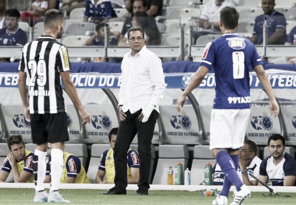 Após mais uma derrota do Cruzeiro, Luxemburgo avisa: "Vai ser sofrido até o fim"