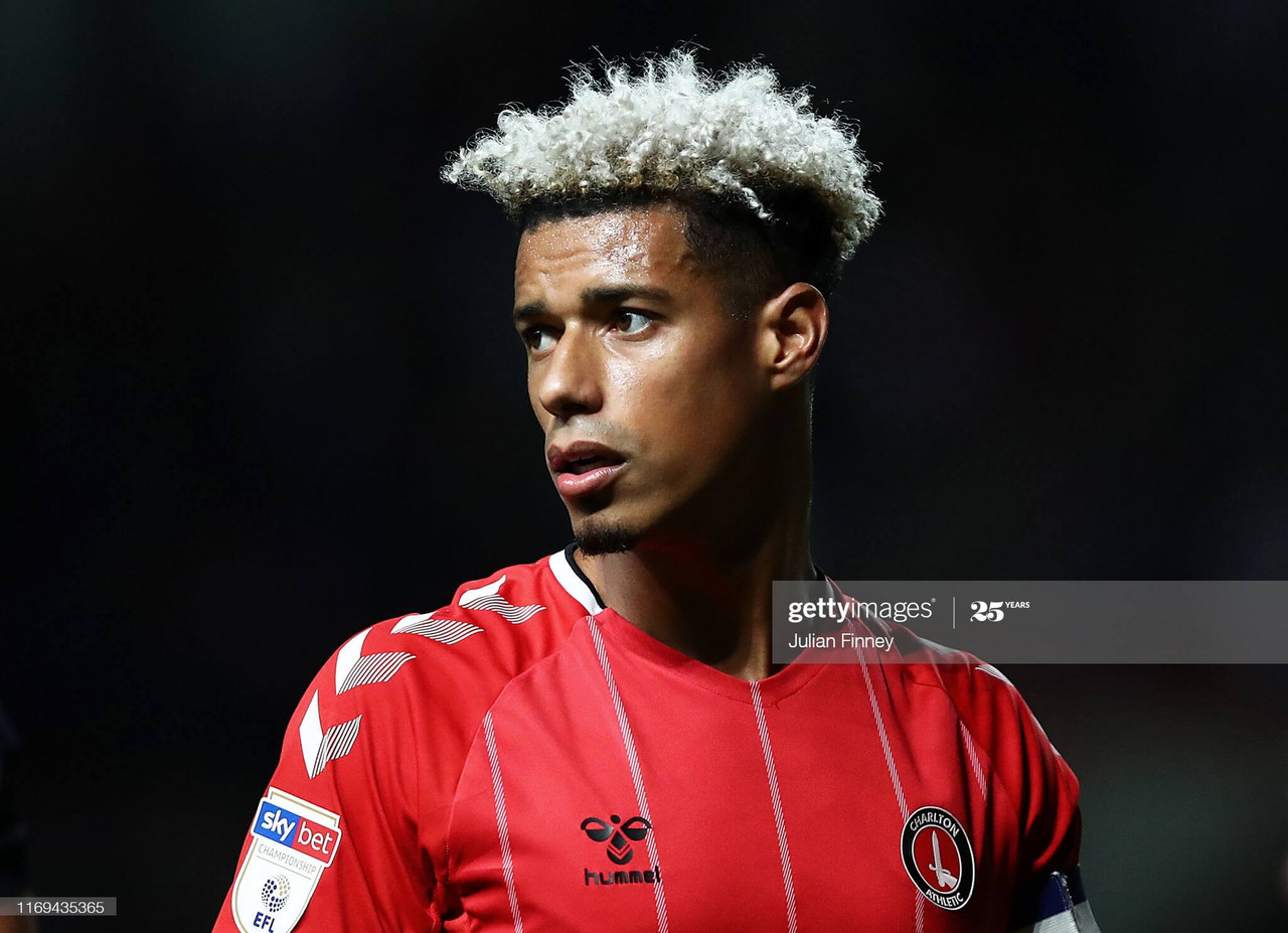 Free agent Lyle Taylor joins Nottingham Forest 