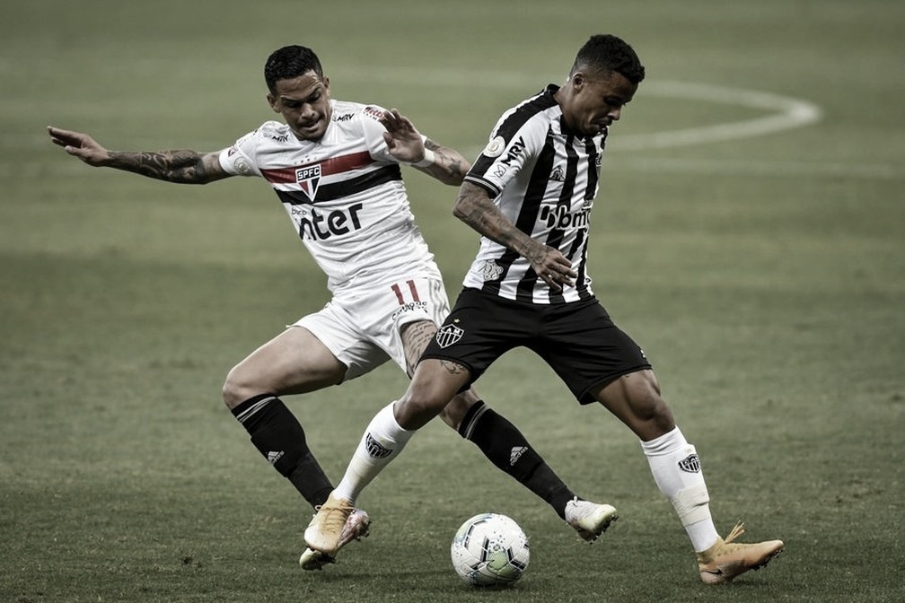 Luciano lamenta gol muito polêmico anulado: "É até difícil falar do VAR" Luciano lamenta gol muito polêmico anulado: "É até difícil falar do VAR"